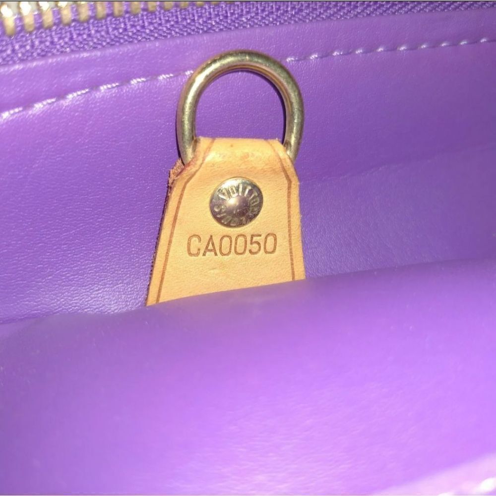 Authentic Louis Vuitton LV Hand Bag M91081 Sutton Purple/Bronze Vernis 2104323. - Picture 9 of 9